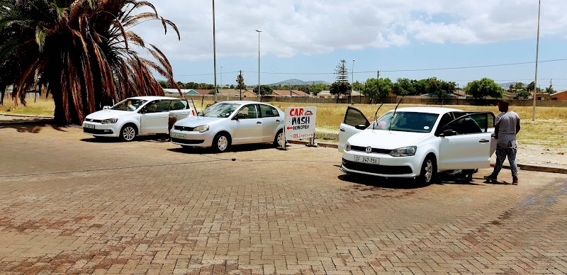 Yanick's Car Wash - Photo 3